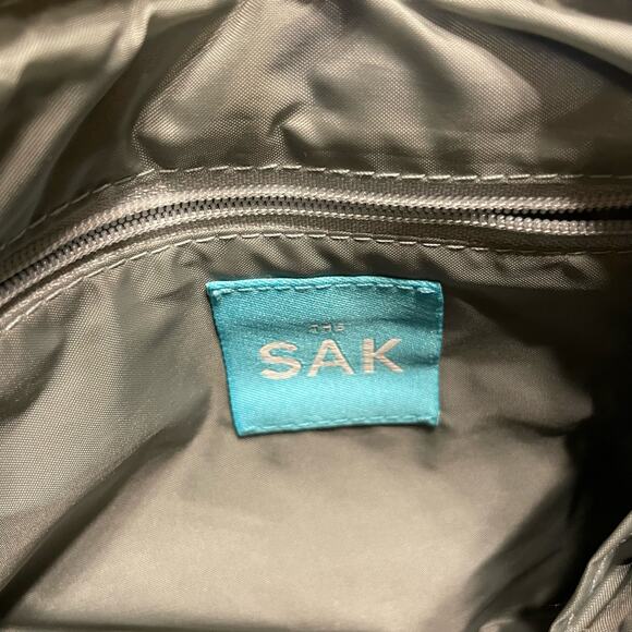 The Sak crossbody purse gray silver sparkle flap bag zipper closure wicker - Picture 5 of 8